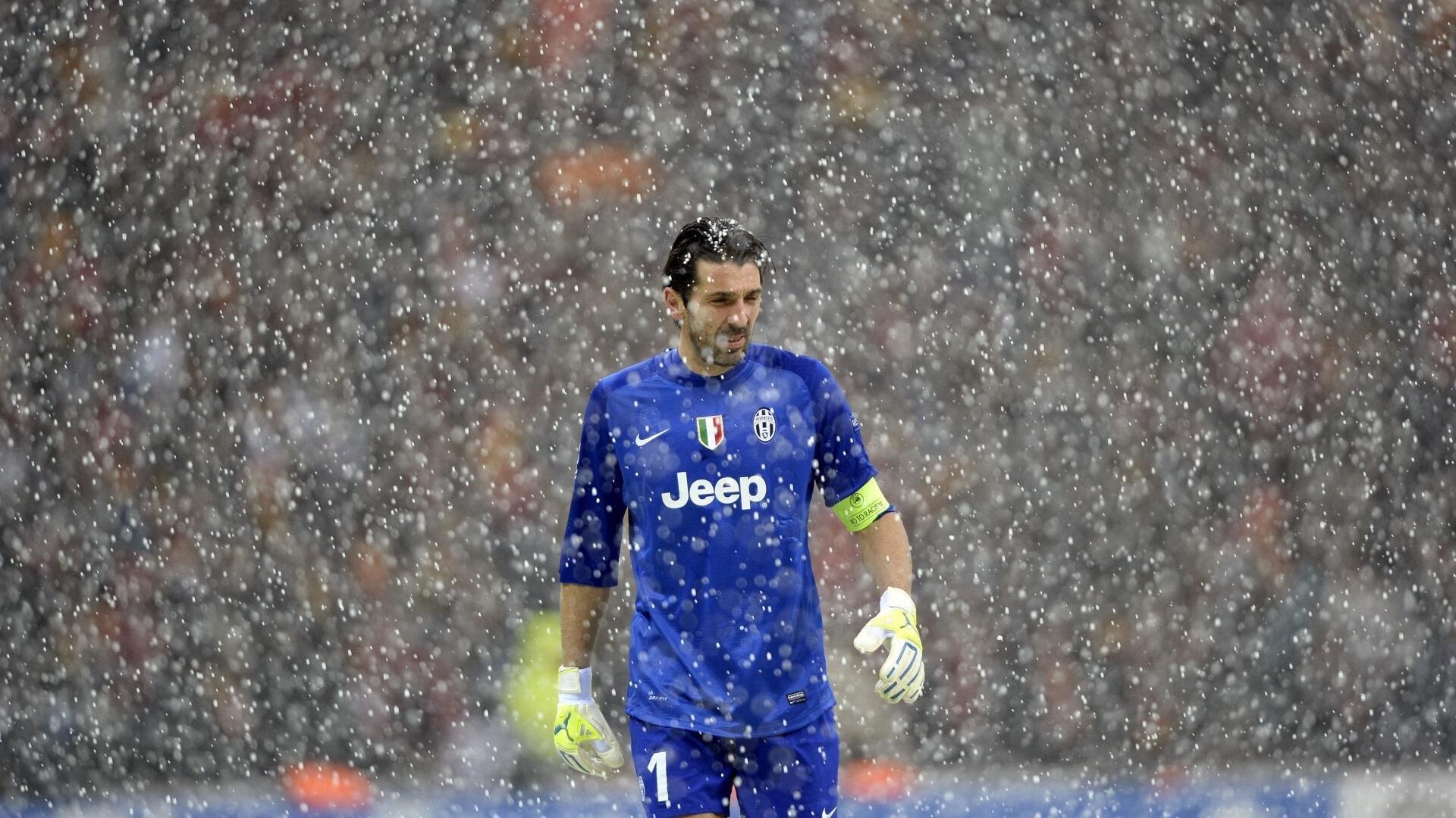 德天空独家，曼联前锋霍伊伦被推荐至拜仁，德甲巨头暂未开启谈判